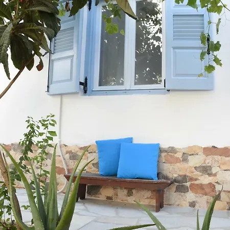 The Garden House בית נופש Naxos City